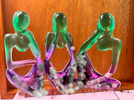 Thinking statue set